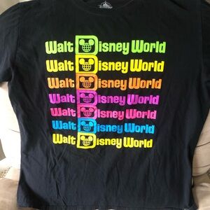 Disney World T-Shirt XL
